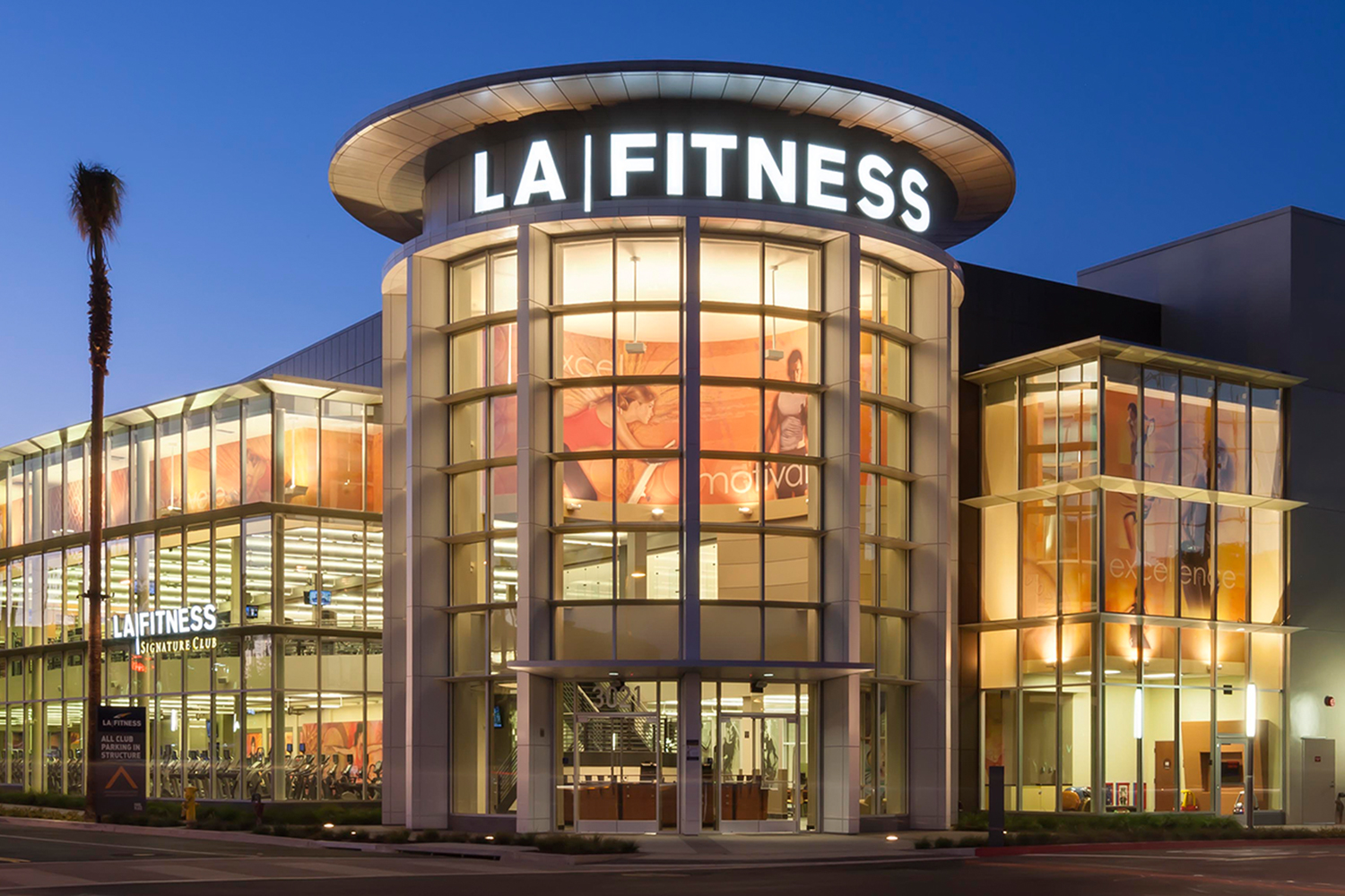 File:LA Fitness Signature club Irvine CA photo D Ramey Logan.JPG